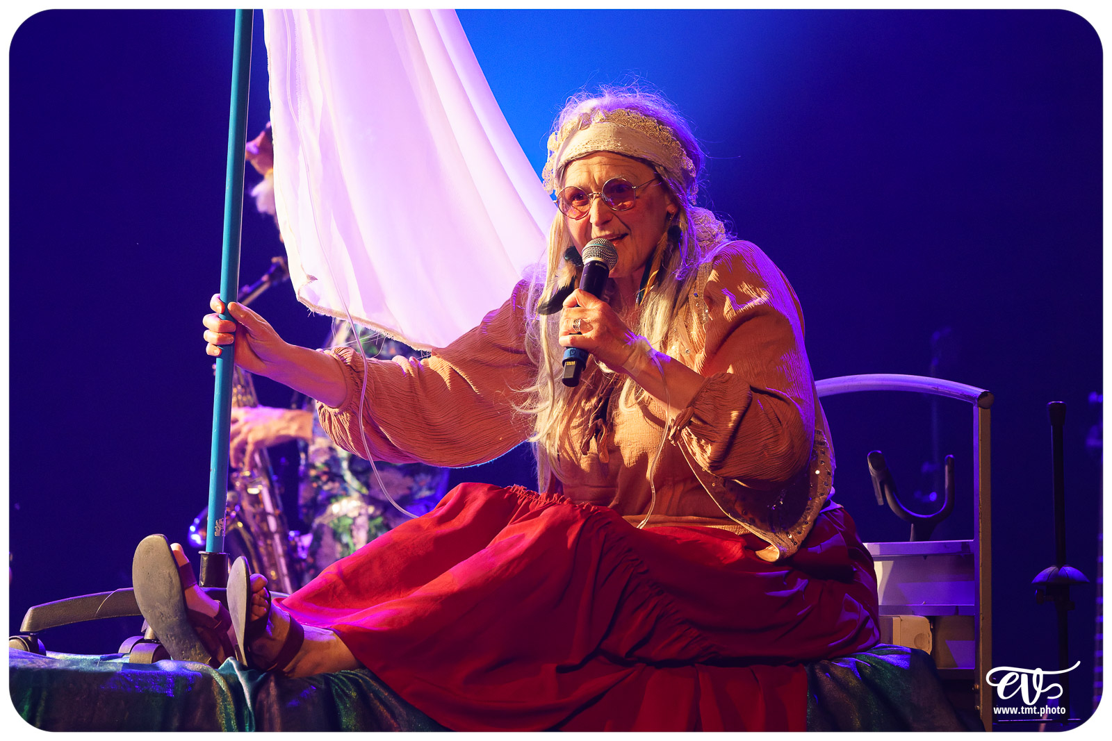 LES GAUFRETTES (CIE JACQUELINE CAMBOUIS)